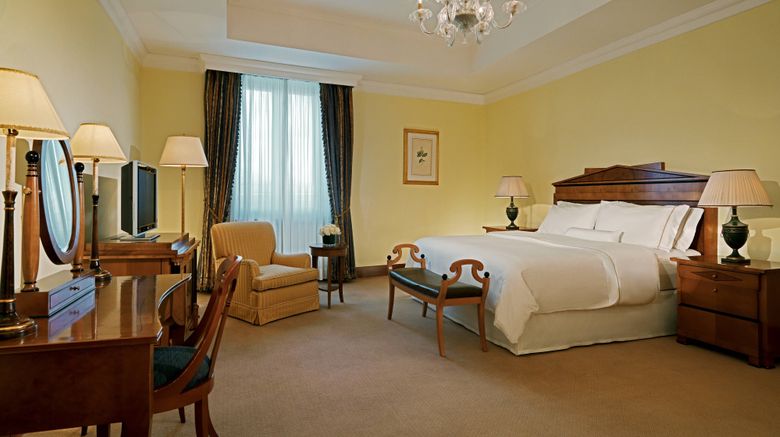 <b>The Westin Excelsior Rome Suite</b>. Images powered by <a href="https://www.leonardoworldwide.com/" title="Leonardo Worldwide" target="_blank">Leonardo</a>.