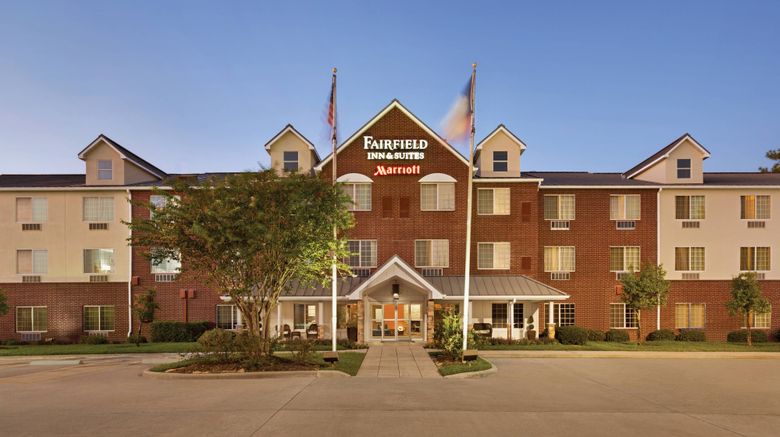 <b>Fairfield Inn & Suites, The Woodlands Exterior</b>. Images powered by <a href="https://www.leonardoworldwide.com/" title="Leonardo Worldwide" target="_blank">Leonardo</a>.