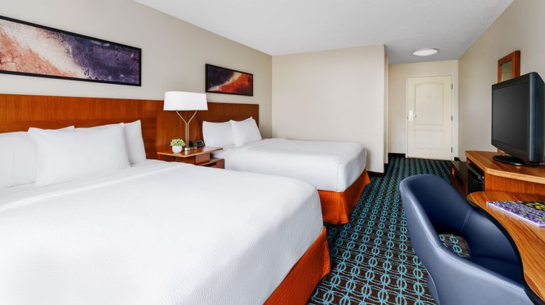 <b>Fairfield Inn & Suites, The Woodlands Room</b>. Images powered by <a href="https://www.leonardoworldwide.com/" title="Leonardo Worldwide" target="_blank">Leonardo</a>.