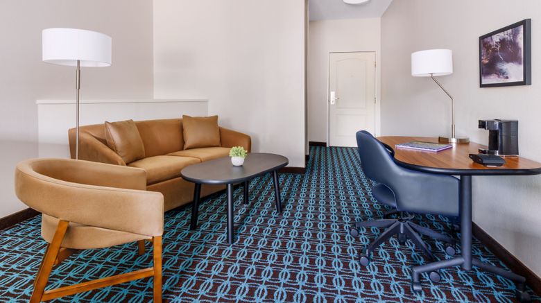<b>Fairfield Inn & Suites, The Woodlands Suite</b>. Images powered by <a href="https://www.leonardoworldwide.com/" title="Leonardo Worldwide" target="_blank">Leonardo</a>.
