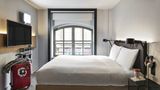<b>Moxy Lille City Room</b>. Images powered by <a href="https://www.leonardoworldwide.com/" title="Leonardo Worldwide" target="_blank">Leonardo</a>.