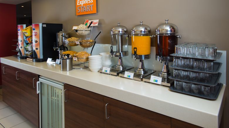 <b>Holiday Inn Express Salford Quays Restaurant</b>. Images powered by <a href="https://www.leonardoworldwide.com/" title="Leonardo Worldwide" target="_blank">Leonardo</a>.