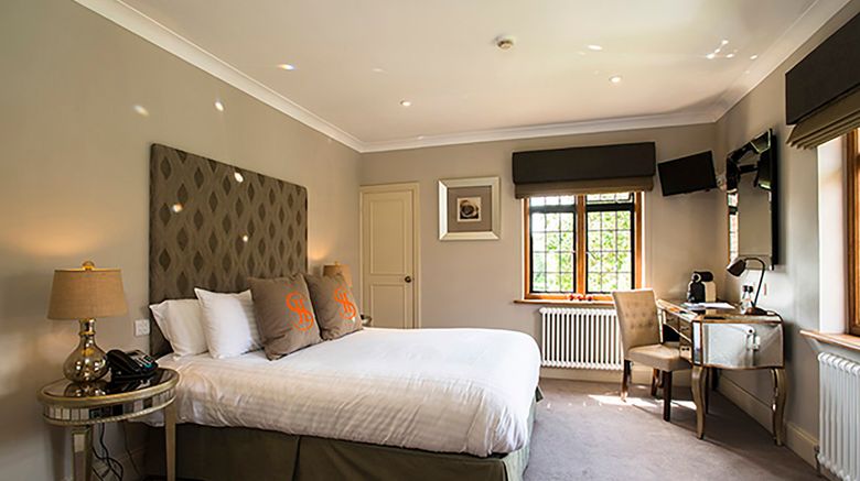 <b>Seckford Hall Hotel Room</b>. Images powered by <a href="https://www.leonardoworldwide.com/" title="Leonardo Worldwide" target="_blank">Leonardo</a>.