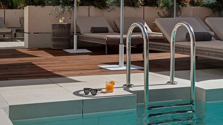 UMusic Hotel Madrid Pool