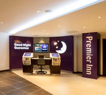 Premier Inn Bath City Center Lobby