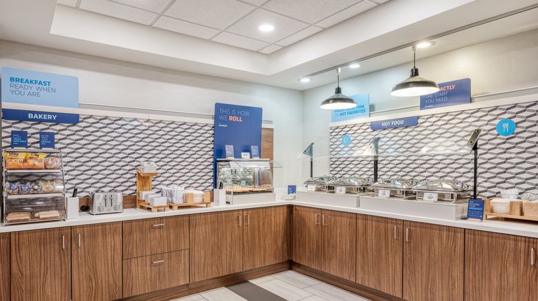 <b>Holiday Inn Express Hotel & Suites Restaurant</b>. Images powered by <a href="https://www.leonardoworldwide.com/" title="Leonardo Worldwide" target="_blank">Leonardo</a>.