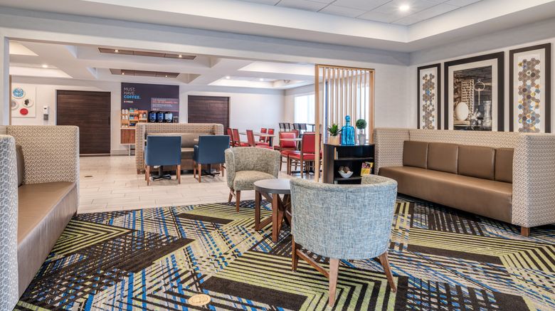 <b>Holiday Inn Express Hotel & Suites Lobby</b>. Images powered by <a href="https://www.leonardoworldwide.com/" title="Leonardo Worldwide" target="_blank">Leonardo</a>.
