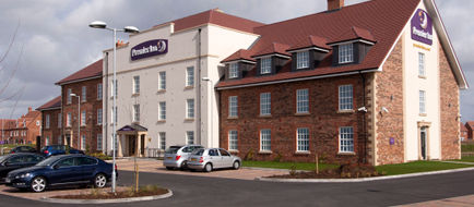 Premier Inn Bedford South (A421) Exterior