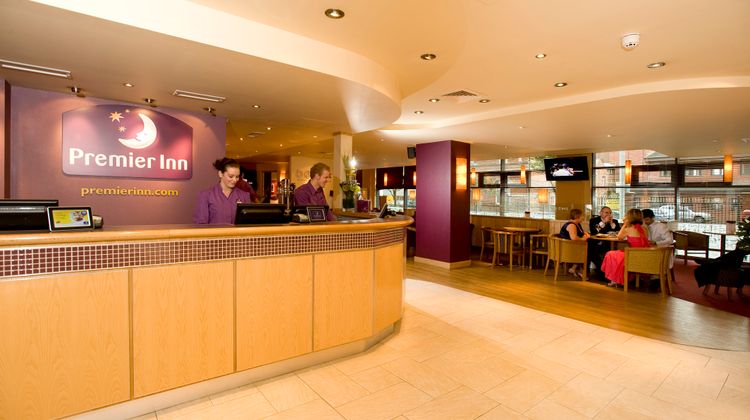 Premier Inn Belfast CC (Alfred Street) Lobby