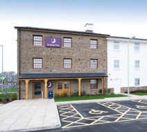 Premier Inn Bideford Exterior
