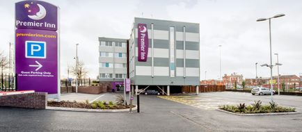 Premier Inn Birkenhead Town Centre Exterior