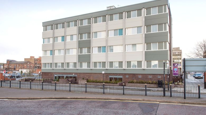 <b>Premier Inn Birkenhead Town Centre Exterior</b>. Images powered by <a href="https://www.leonardoworldwide.com/" title="Leonardo Worldwide" target="_blank">Leonardo</a>.