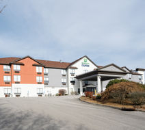 Holiday Inn Express Exterior