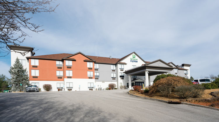 Holiday Inn Express Exterior