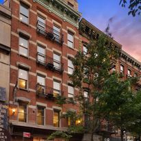 Historic Blue Moon Hotel