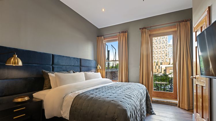 Historic Blue Moon Hotel Room