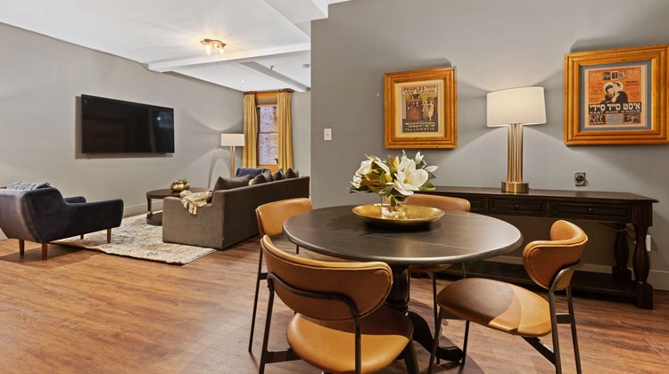 Historic Blue Moon Hotel Room