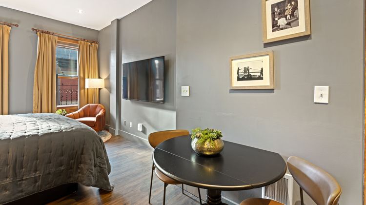 Historic Blue Moon Hotel Room