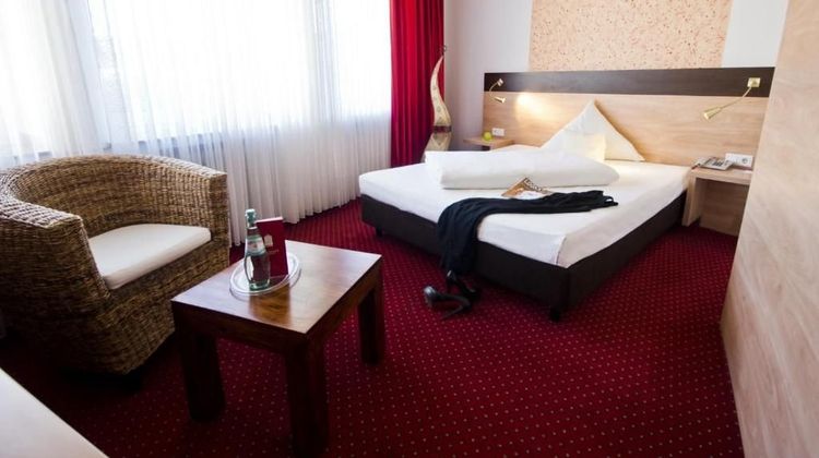 Hotel Cascade Room