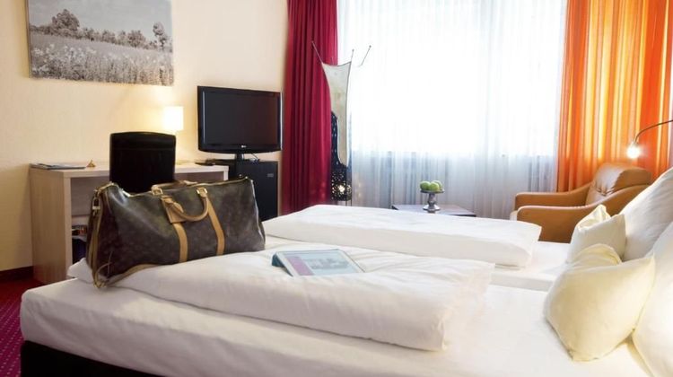 Hotel Cascade Room
