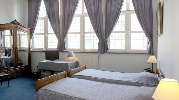 Erasmus Hotel Room
