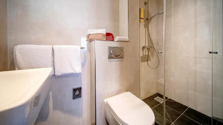 <b>Hotel Cordial Room</b>. Images powered by <a href="https://www.leonardoworldwide.com/" title="Leonardo Worldwide" target="_blank">Leonardo</a>.