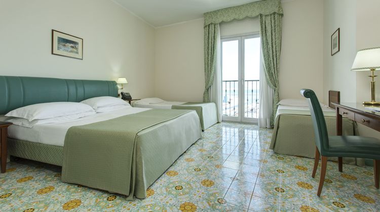 Lloyd's Baia Hotel Room