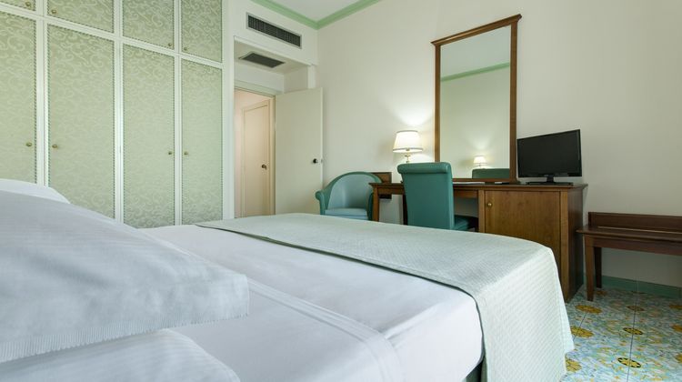 Lloyd's Baia Hotel Room