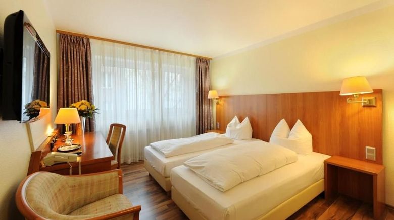 <b>Hotel Bellevue Duesseldorf Room</b>. Images powered by <a href="https://www.leonardoworldwide.com/" title="Leonardo Worldwide" target="_blank">Leonardo</a>.