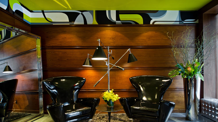Moderne Hotel NYC Lobby
