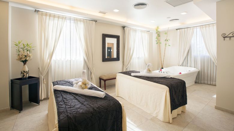 <b>Hotel Majestic Elegance Punta Cana Recreation</b>. Images powered by <a href="https://www.leonardoworldwide.com/" title="Leonardo Worldwide" target="_blank">Leonardo</a>.