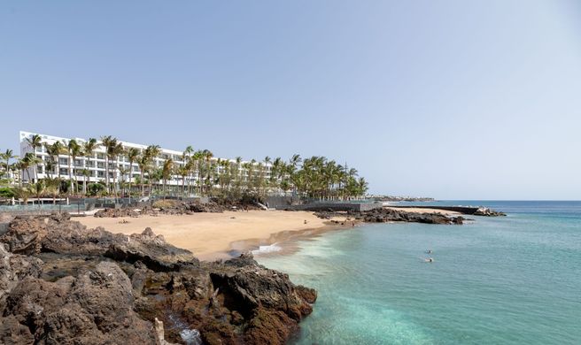 Hotel Fariones Exterior