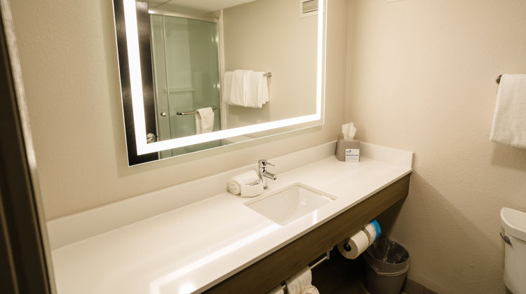 Holiday Inn Express Room