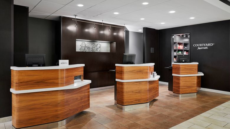 <b>Courtyard by Marriott Downtown Lobby</b>. Images powered by <a href="https://www.leonardoworldwide.com/" title="Leonardo Worldwide" target="_blank">Leonardo</a>.