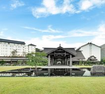 Sheraton Maoming Hot Spring Resort Exterior
