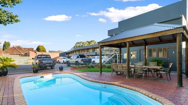 City Reach Motel Pool