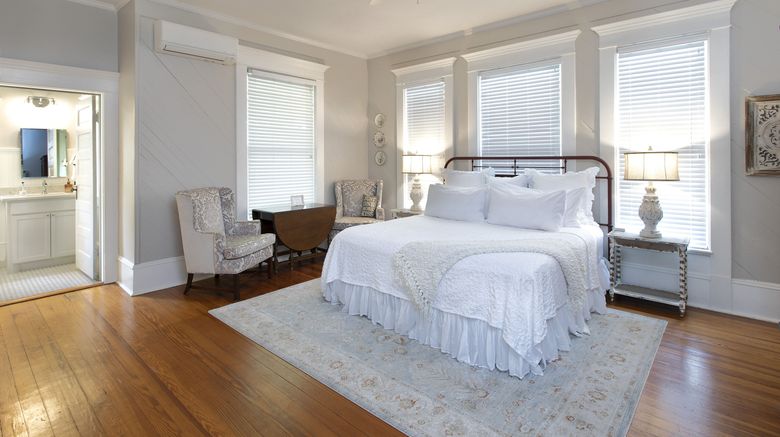 <b>Katy House Bed & Breakfast Room</b>. Images powered by <a href="https://www.leonardoworldwide.com/" title="Leonardo Worldwide" target="_blank">Leonardo</a>.