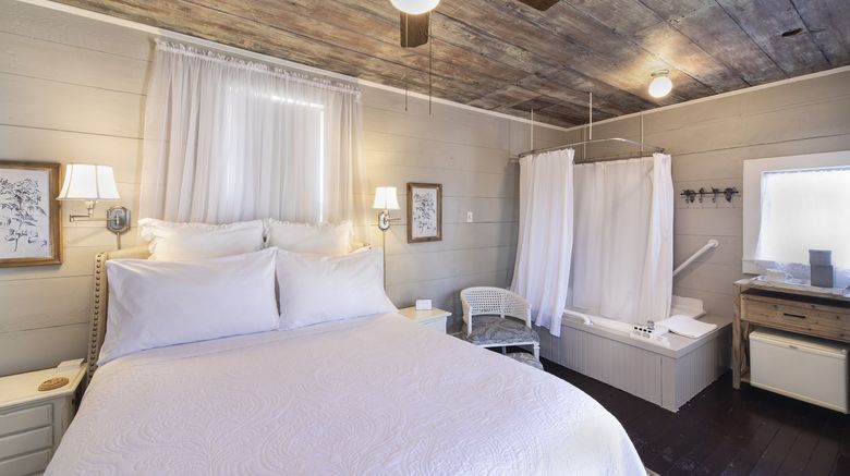 <b>Katy House Bed & Breakfast Room</b>. Images powered by <a href="https://www.leonardoworldwide.com/" title="Leonardo Worldwide" target="_blank">Leonardo</a>.