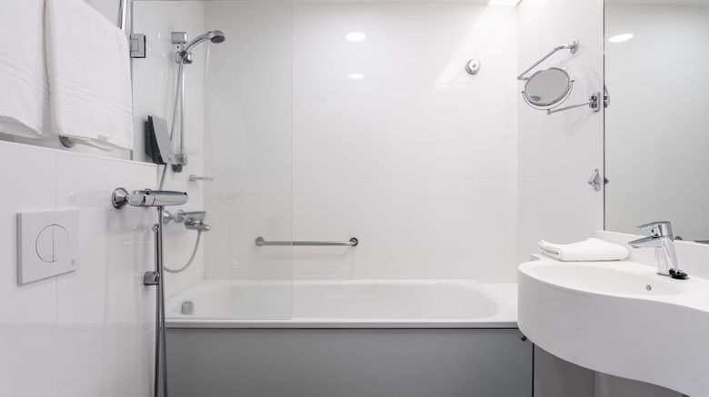 <b>Vierumaki Resort Hotel Room</b>. Images powered by <a href="https://www.leonardoworldwide.com/" title="Leonardo Worldwide" target="_blank">Leonardo</a>.