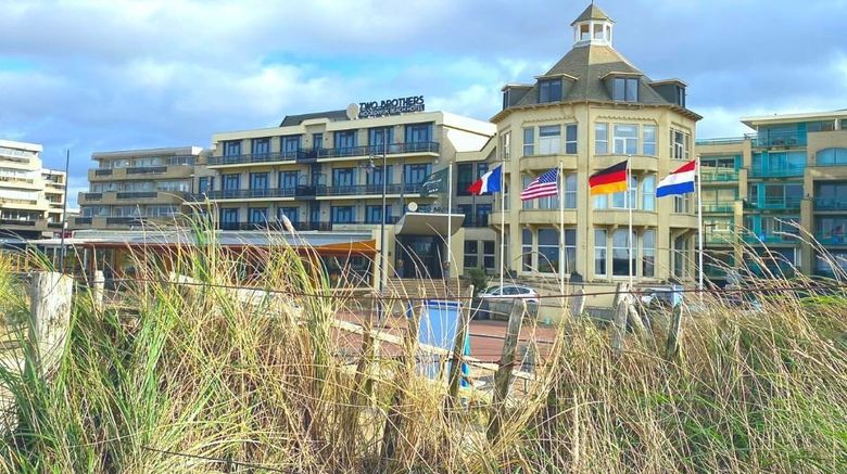 <b>Two Brothers Noordwijk Beach Exterior</b>. Images powered by <a href="https://www.leonardoworldwide.com/" title="Leonardo Worldwide" target="_blank">Leonardo</a>.