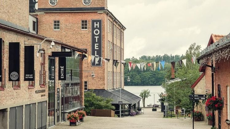 Naas Fabriker Hotel Exterior