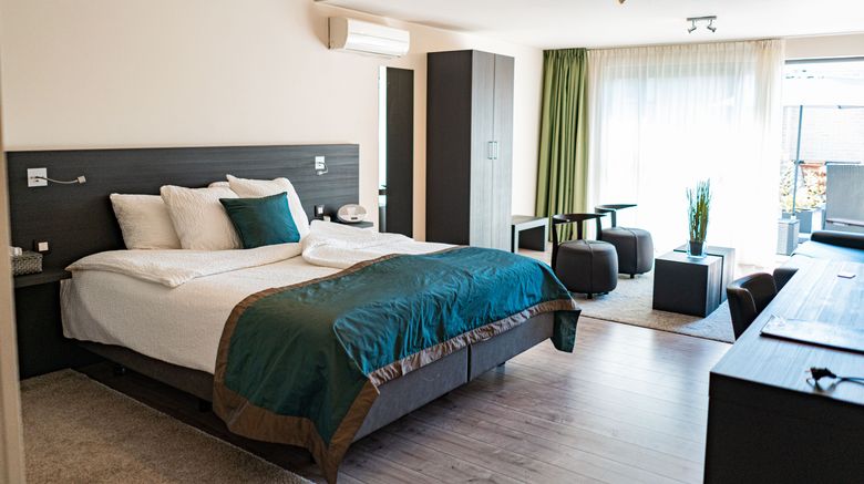 <b>Abalona Hotel & Apartments Room</b>. Images powered by <a href="https://www.leonardoworldwide.com/" title="Leonardo Worldwide" target="_blank">Leonardo</a>.