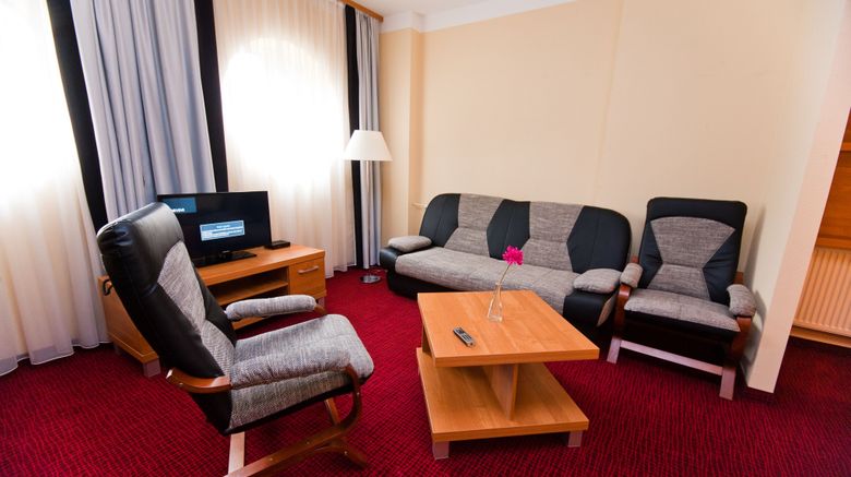 <b>Hotel Malinowski Room</b>. Images powered by <a href="https://www.leonardoworldwide.com/" title="Leonardo Worldwide" target="_blank">Leonardo</a>.