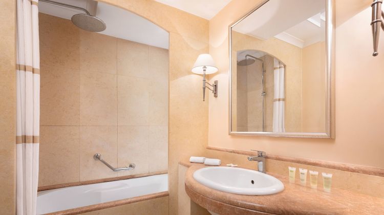 Courtyard by Marriott Rome Central Park Room