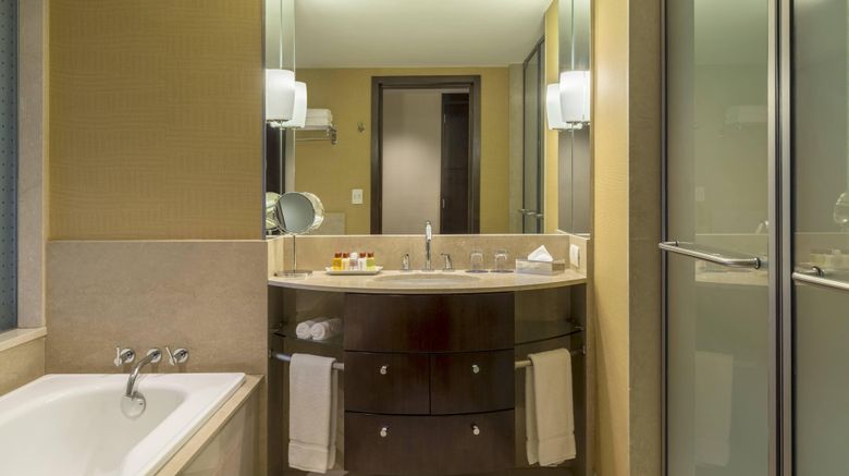<b>Sheraton Mendoza Hotel Room</b>. Images powered by <a href="https://www.leonardoworldwide.com/" title="Leonardo Worldwide" target="_blank">Leonardo</a>.