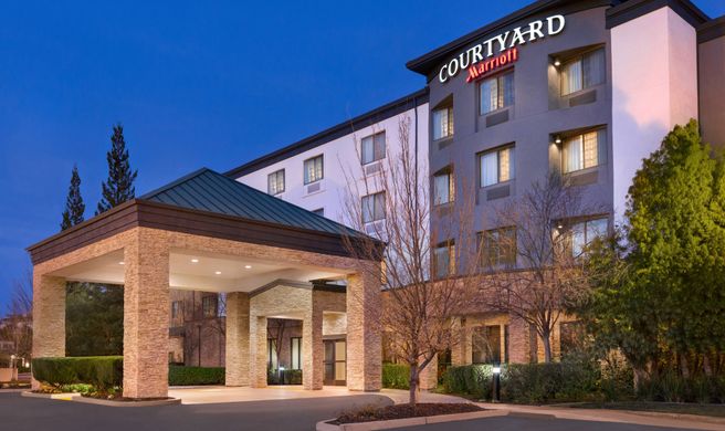 Courtyard Sacramento Folsom Exterior