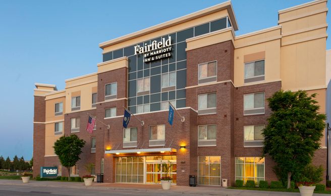 Fairfield Inn & Suites Wichita Downtown Exterior
