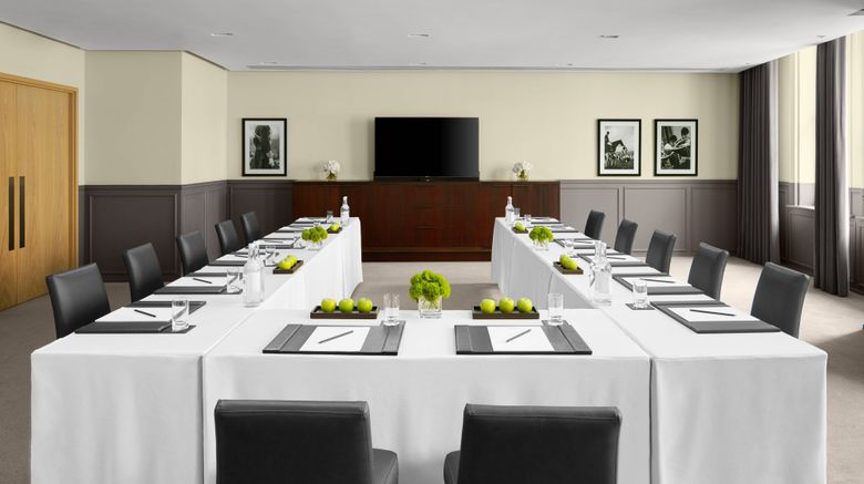 <b>The London EDITION Meeting</b>. Images powered by <a href=https://www.travelagewest.com/Hotels/London/