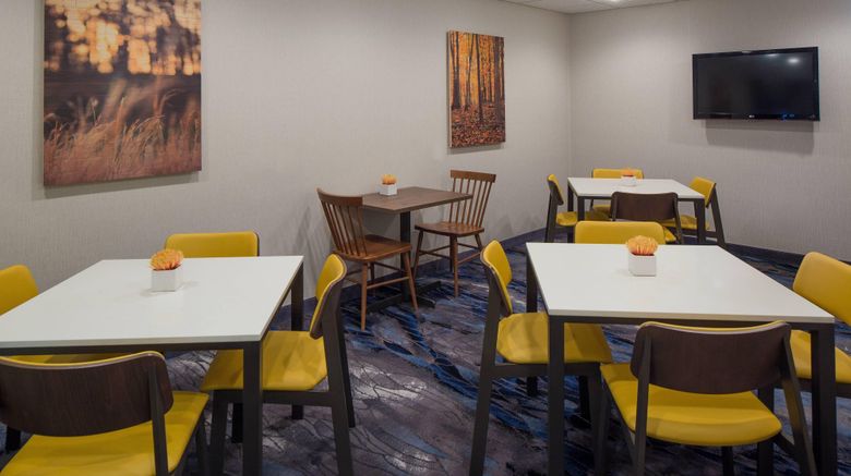 <b>Fairfield Inn & Suites Restaurant</b>. Images powered by <a href="https://www.leonardoworldwide.com/" title="Leonardo Worldwide" target="_blank">Leonardo</a>.