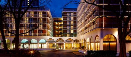 London Marriott Hotel Regents Park Exterior